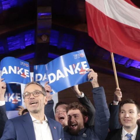 A semlegességgel kampányoló, de valójában orosz- és Kína-barát FPÖ nyerte az osztrák választást