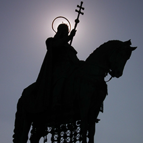 Trianon commemorations in the shadow of Crimea