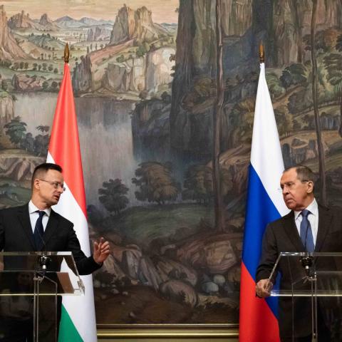 Kedves barátok: a Szijjártó-Lavrov találkozóról 